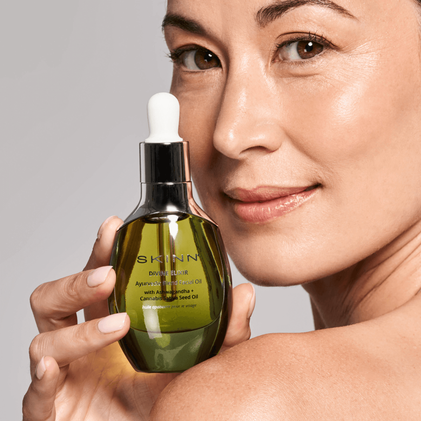 SKINN Ayurvedic Facial Oil – Hydrating & Revitalizing Holiday Edition